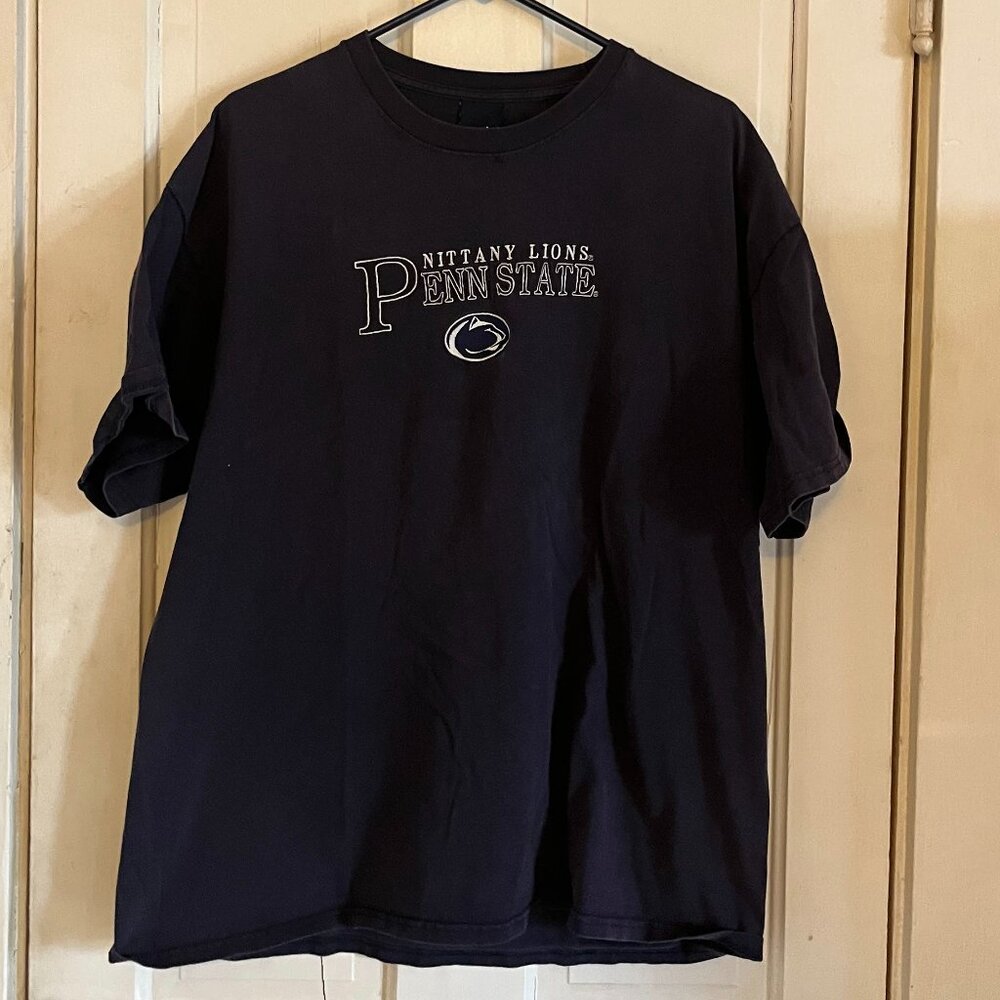 Penn State Nittany Lions T-Shirt by OVB – Large